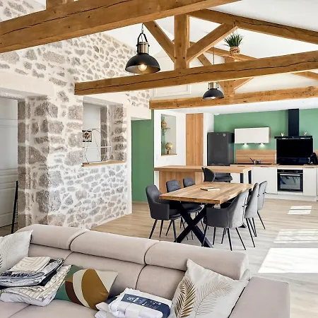 Semesterbostad Lumineux Renove Avec Piscine - Cantal