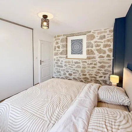 Semesterbostad Lumineux Renove Avec Piscine - Cantal