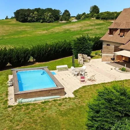 Lumineux Renove Avec Piscine - Cantal * Ladinhac